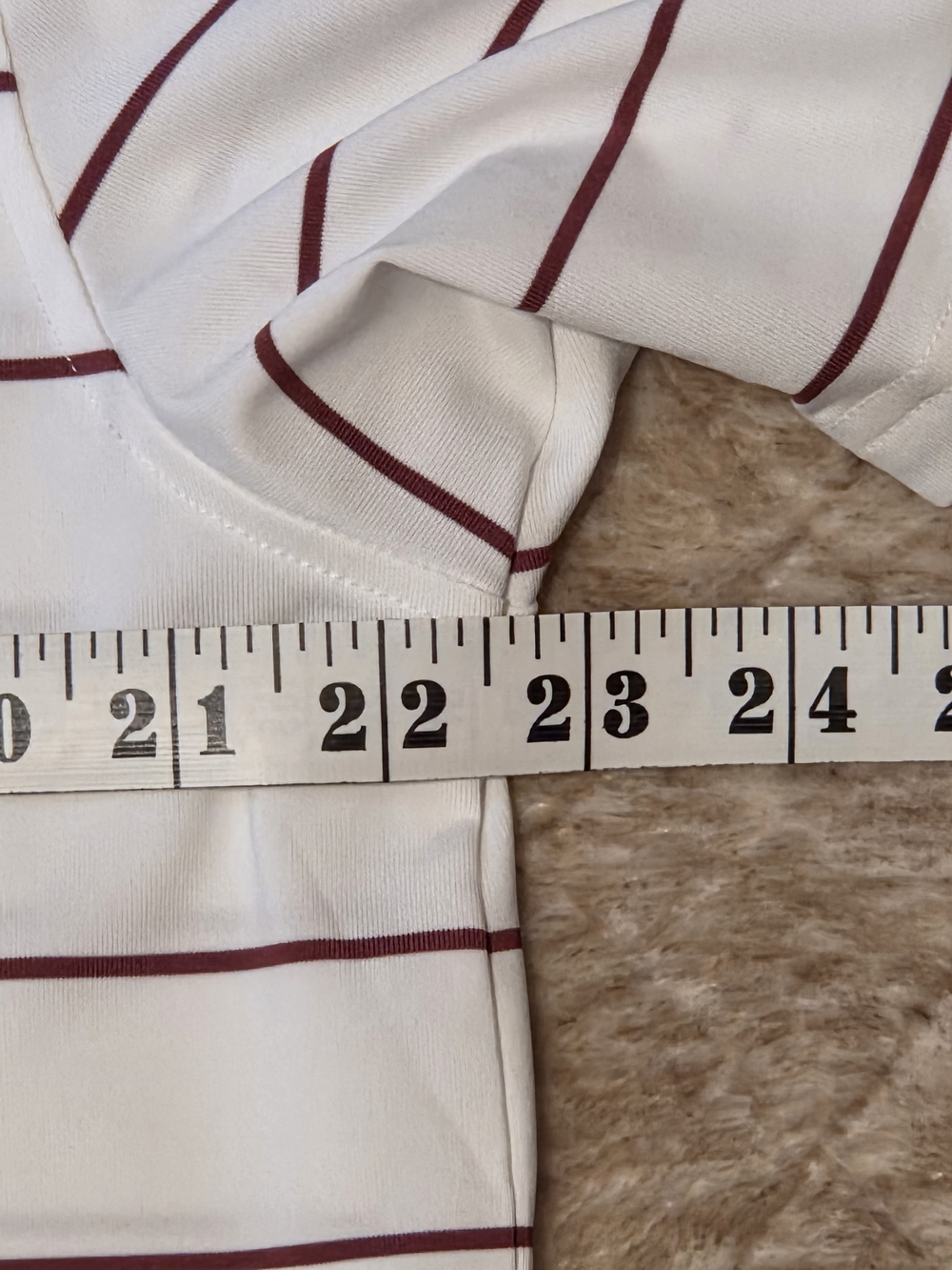 Under Armour Men’s White Stripe Polo Shirt - Picture 6 of 6